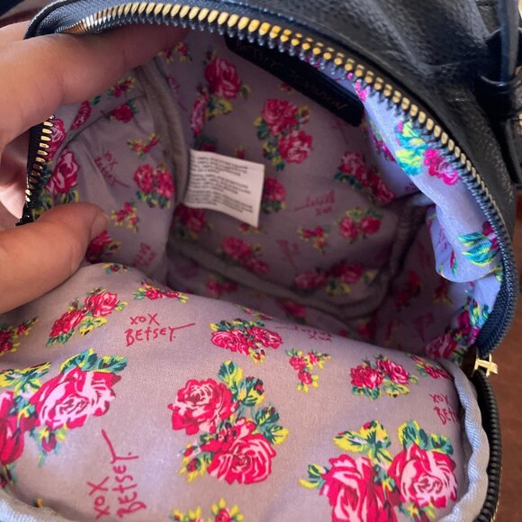 Betsey Johnson Quilted Puppy Dog Mini Backpack | Black & White Kitsch - Picture 11 of 13